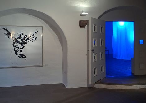 <h1>Stadtmuseum Crailsheim</h1><p>Im Vorraum die große Tuschezeichnung fliegen 5. In der Spitalkapelle die Raum-Klang-Installation BEFLÜGELT</p>